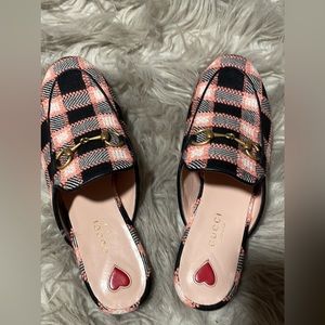 Gucci Princetown, black and pink slide mules NWT